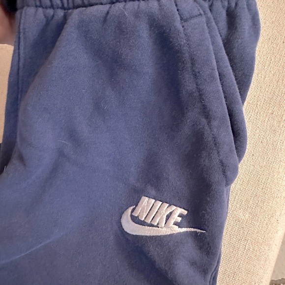 Nike navy joggers - Picture 2 of 3